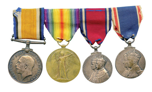 Les médailles militaires de Clarence. [Photo : Courtoisie de Robert Black]