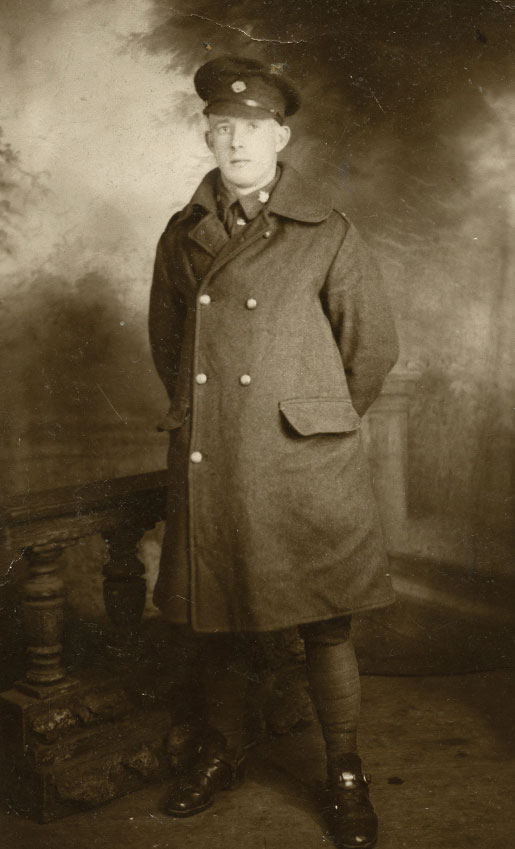Le soldat Donald Mainland avant de partir en France. [PHOTO : AVEC L’AIMABLE AUTORISATION DE DON GILLMOR]
