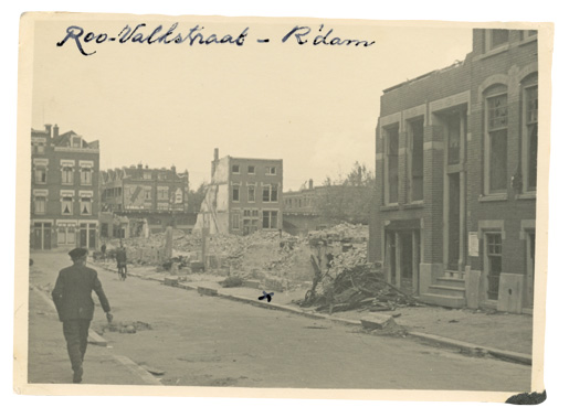 Le x indique l’endroit où était située la maison des Triesman avant le bombardement de Rotterdam par la Luftwaffe allemande. [AVEC L’AIMABLE AUTORISATION DE GERARD TRIESMAN]]