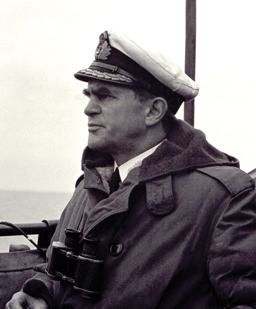 Lieutenant-Commander “Chummy” Prentice. [PHOTO: NATIONAL DEFENCE, LIBRARY AND ARCHIVES CANADA—PA151743]