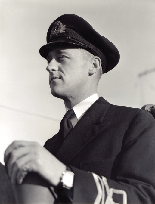 Lieutenant-Commander A.G. Boulton. [PHOTO: BYRON JOHNSTON BAILLIE, NATIONAL DEFENCE, LIBRARY AND ARCHIVES CANADA—PA106413]