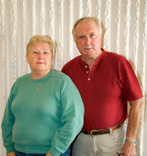 Jo-Ann and Bob MacEachern visit veterans on behalf of  Grand Bend, Ont., Branch. [PHOTO: SHARON ADAMS]