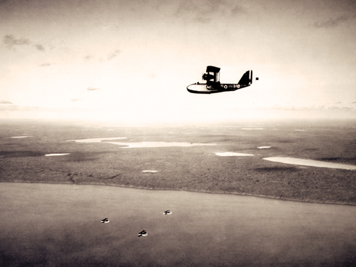 Vickers aircraft on patrol over Ladder Lake, Sask. [PHOTO: LIBRARY AND ARCHIVES CANADA—PA139010]