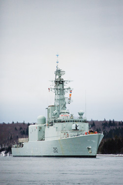 HMCS Athabaskan (3rd). [PHOTO: CANADIAN FORCES]