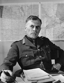 Major-General A.G.L. McNaughton. [PHOTO: LEGION MAGAZINE ARCHIVES]