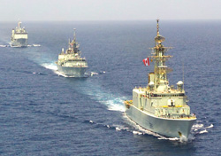 HMCS Algonquin (2nd), HMCS St. Johns and HMCS Protecteur operating in and around the Gulf of Oman as part of Operation Apollo. [PHOTO: CANADIAN FORCES] 
