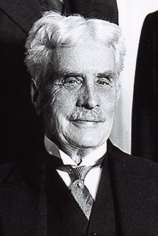 Prime Minister Sir Robert Borden. [PHOTO: LIBRARY AND ARCHIVES CANADA - PA166997]
