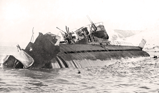 A severely damaged U-852 off the Somali coast, May 1944. [PHOTO: THE NATIONAL ARCHIVES/HERITAGE IMAGES]