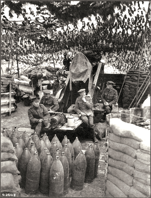 Historic WWI Photo – Time For A Meal - Legion Magazine