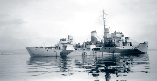 HMCS Louisburg (2nd) was an Increased Endurance corvette. [PHOTO: LIBRARY AND ARCHIVES CANADA—PA114637]