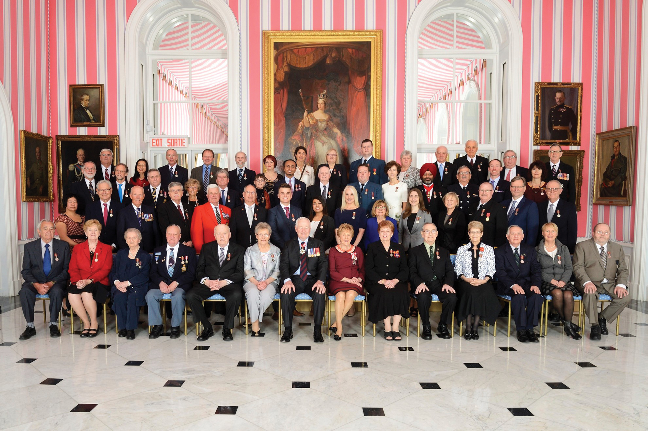 GG01-2016-0113-059 April 12, 2016 Rideau Hall, Ottawa, Canada.  His Excellency the Right Honourable David Johnston, Governor General of Canada, presided over the inaugural presentation ceremony of the Sovereignís Medal for Volunteers on Tuesday, April 12, 2016, at Rideau Hall.The new medal was presented to 55 Canadians to recognize exceptional volunteer achievements in a wide range of fields.  Credit: Sgt Ronald Duchesne, Rideau Hall, OSGG