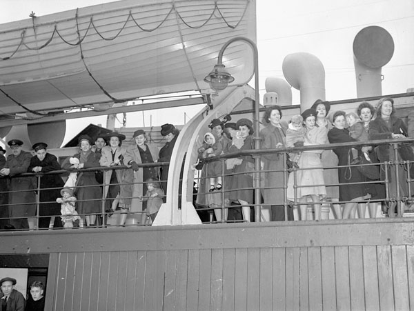 War brides and their children en route to Canada. Photo taken in England, 17 April 1944.