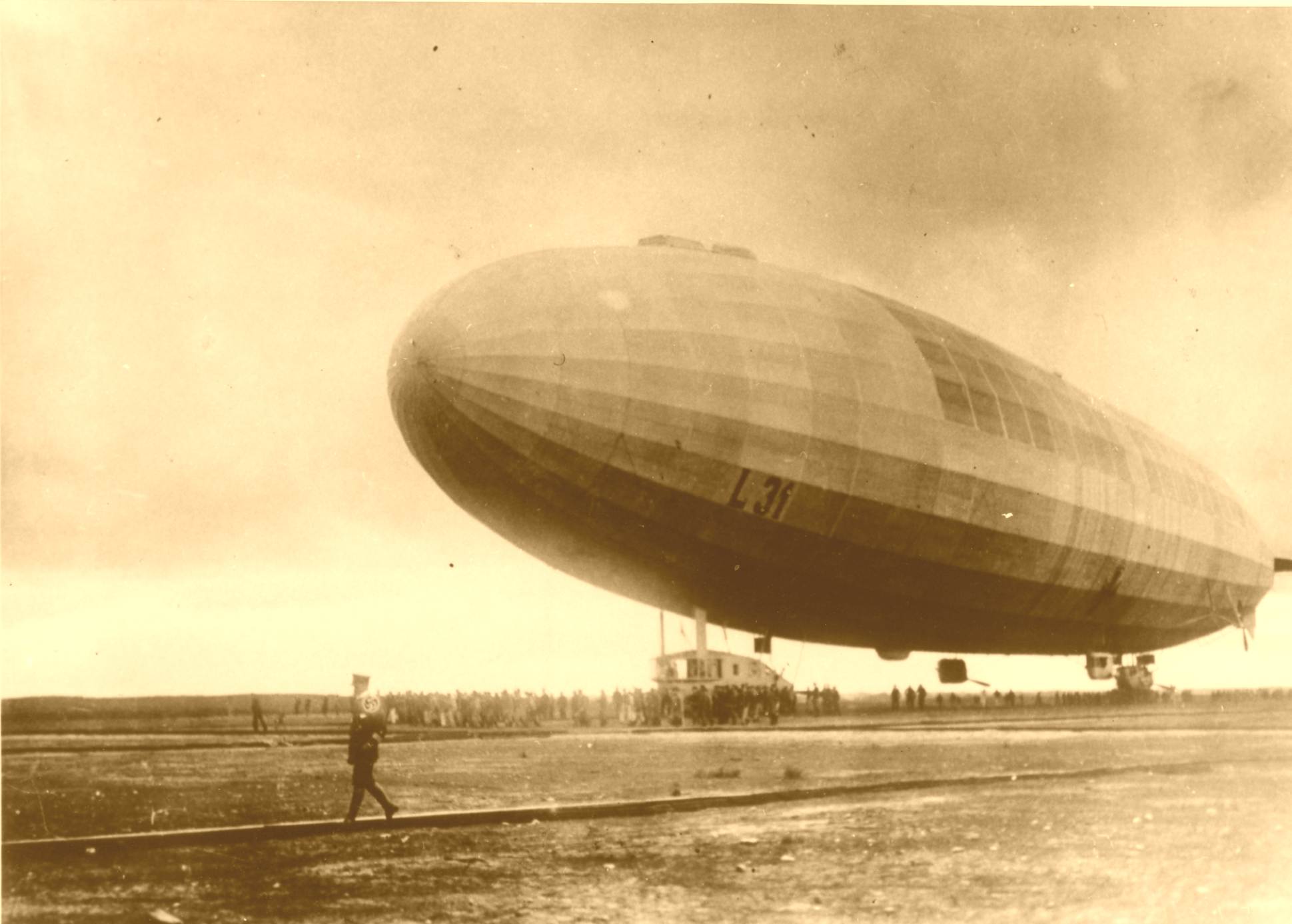 Zeppelin L.31 readies for launch. [Wikimedia]