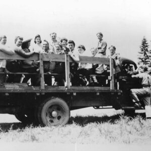 Historian Kelsey M. Lonie on WW II’s Prairie Farmerettes in B.C.